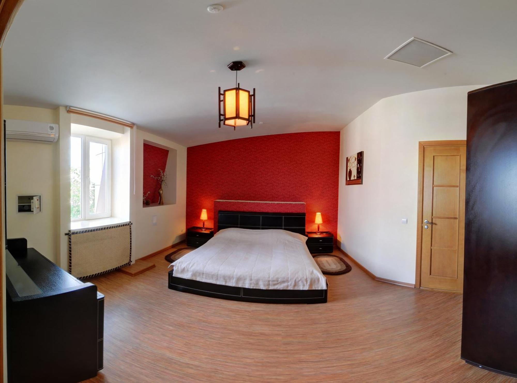 Tsentralniy Hotel Khmelʼnytsʼkyy Buitenkant foto