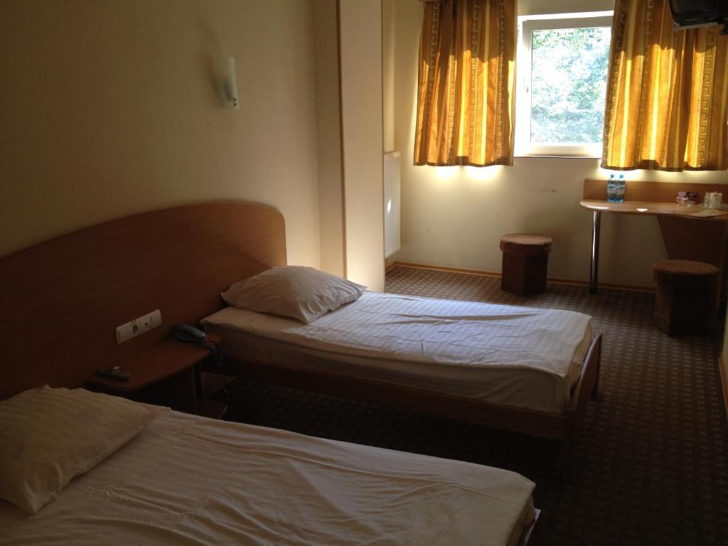 Tsentralniy Hotel Khmelʼnytsʼkyy Kamer foto