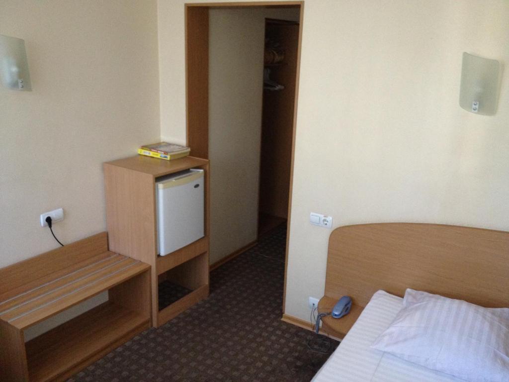 Tsentralniy Hotel Khmelʼnytsʼkyy Kamer foto